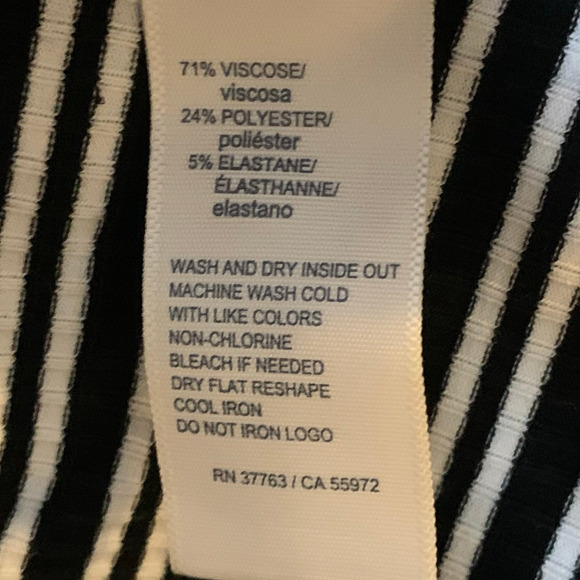 Rafaella Top Womens Size XL Weekender Leisure Button V-Neck Ribbed 3/4 Sleeve - Picture 4 of 6